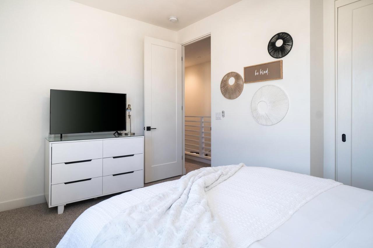 Enjoy A Stay @ Casa De Fore!Play! New Townhome! 拉昆塔 外观 照片