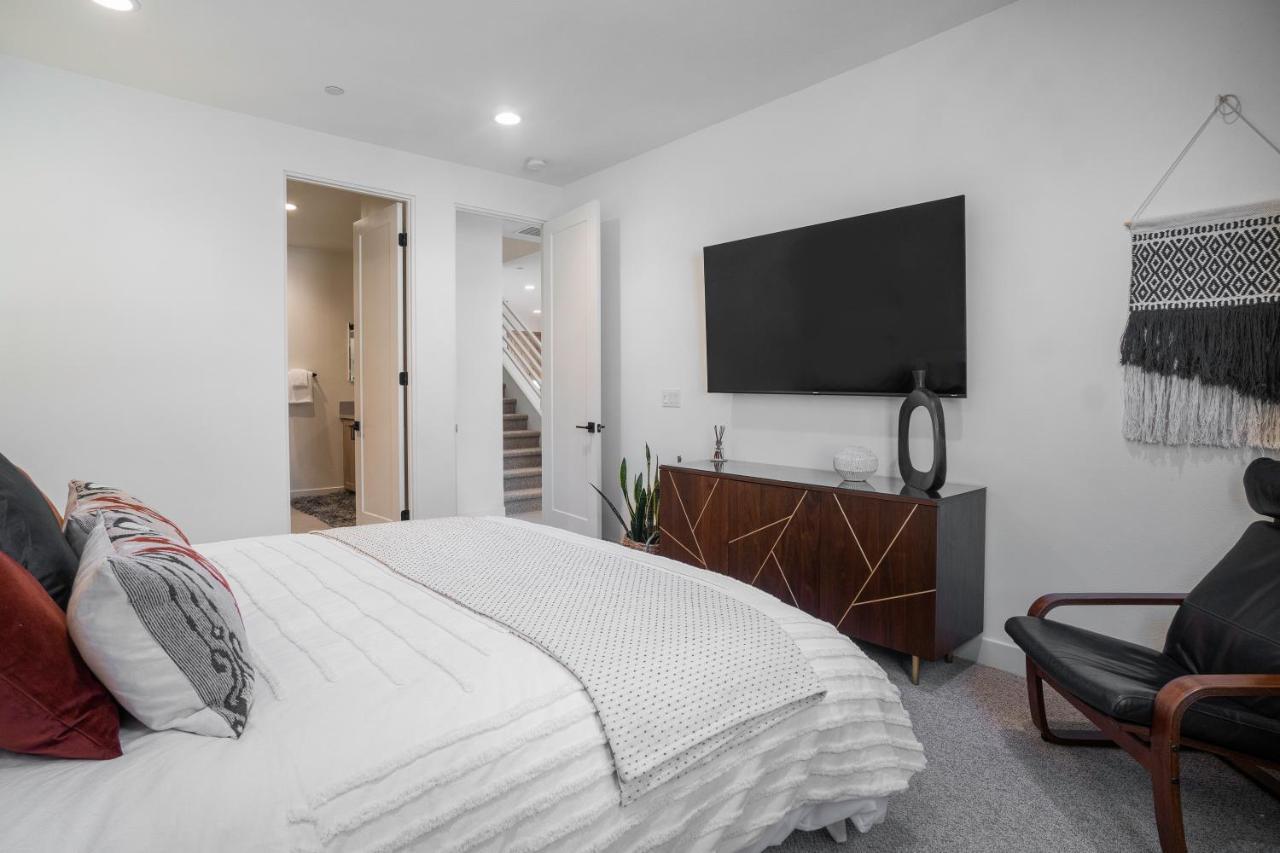 Enjoy A Stay @ Casa De Fore!Play! New Townhome! 拉昆塔 外观 照片